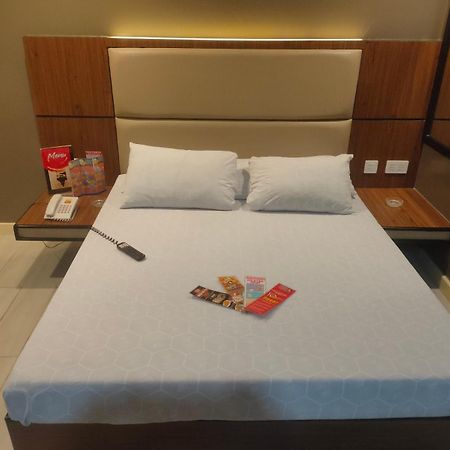 Hotel Sogo Macapagal Paranaque City Eksteriør billede